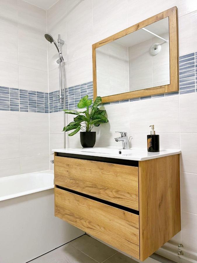Colors Of Life Apartment Torcy  Luaran gambar